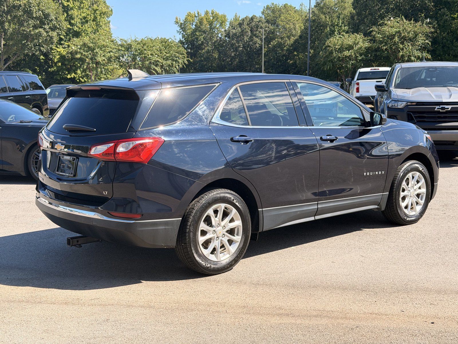 Used 2020 Chevrolet Equinox LT FWD image 12