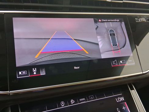 New 2025 Audi Q8 Premium image 23