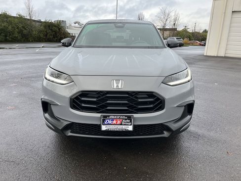 Used 2025 Honda HR-V Sport image 8
