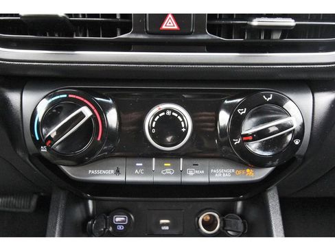 Used 2022 Hyundai Kona SEL FWD image 26