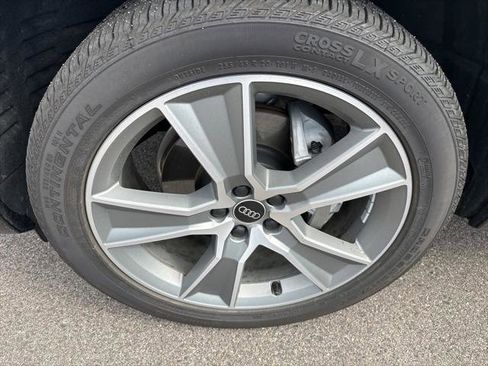 Certified 2025 Audi Q5 2.0T Premium w/ Convenience Plus Package image 11