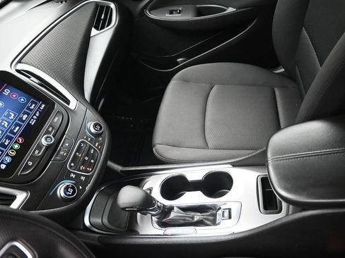Used 2024 Chevrolet Malibu LT FWD image 19