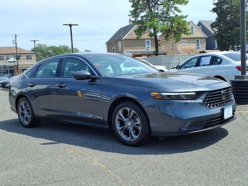 Used 2023 Honda Accord EX image 24