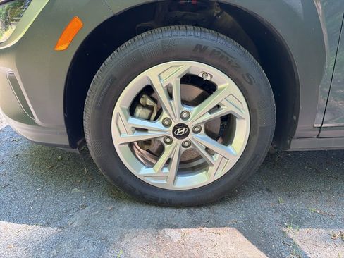 Certified 2023 Hyundai Kona SEL AWD/4WD image 5
