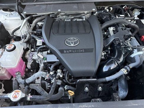 Used 2023 Toyota Highlander Limited image 39
