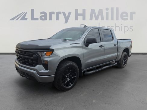Used 2026 Chevrolet Silverado 1500 Custom w/ Turbomax Blackout Package RWD image 1