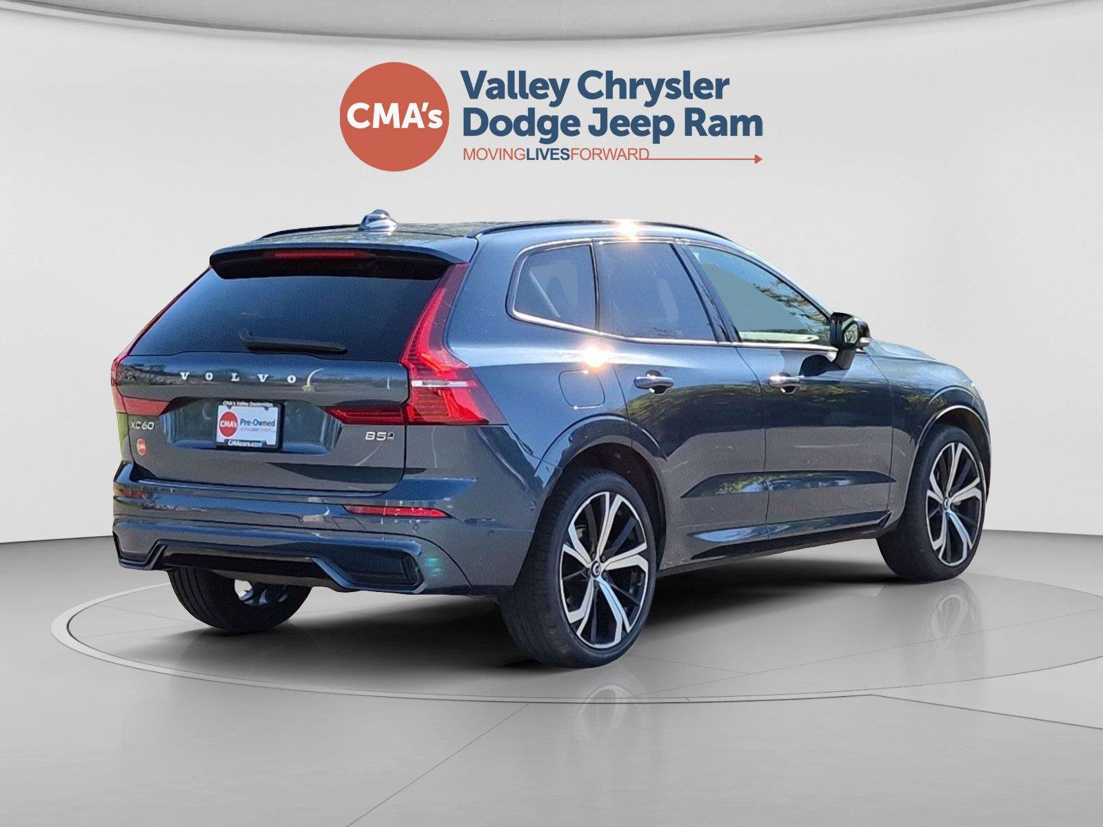 Used 2024 Volvo XC60 B5 Ultimate w/ Protection Package Premier AWD/4WD image 5