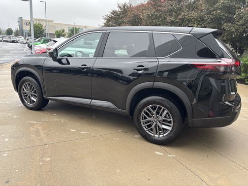 Used 2026 Nissan Rogue SV AWD/4WD image 7
