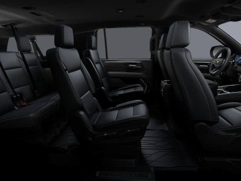 New 2026 Chevrolet Suburban LT w/ Comfort Package RWD image 33