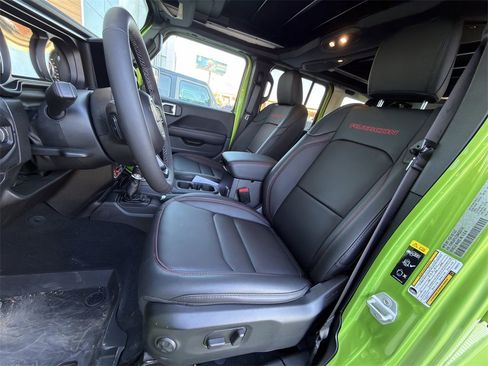 New 2025 Jeep Wrangler Unlimited Rubicon image 19