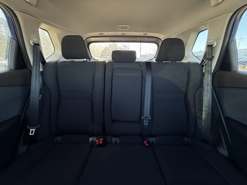 Used 2023 Nissan Rogue S image 28