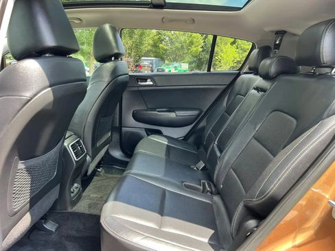Used 2017 Kia Sportage EX w/ EX Technology Package AWD/4WD image 18
