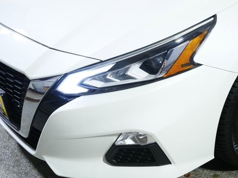 Used 2022 Nissan Altima 2.5 SV image 16