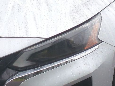Used 2023 Nissan Altima 2.5 SL FWD image 17