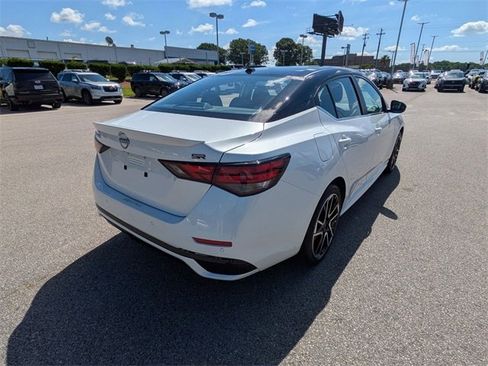 New 2025 Nissan Sentra SR w/ Trunk Package image 3