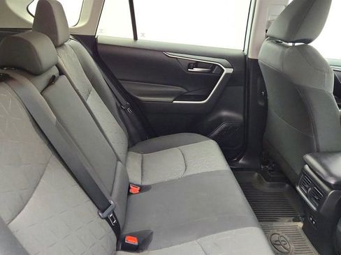 Used 2020 Toyota RAV4 XLE image 20