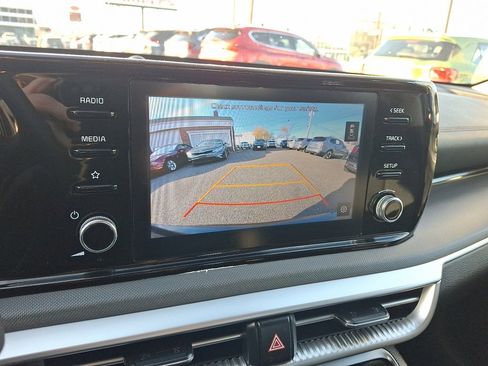 Used 2023 Kia K5 LXS image 29