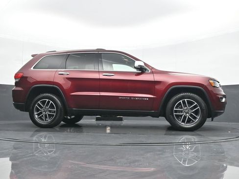 Used 2019 Jeep Grand Cherokee Limited image 22