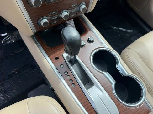 Used 2020 Nissan Pathfinder Platinum image 33