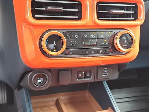 Certified 2023 Ford Maverick Lariat w/ Lariat Luxury Package image 30