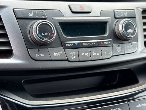 Used 2012 Honda Odyssey EX-L image 19