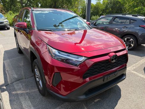 Used 2024 Toyota RAV4 XLE w/ Convenience Package AWD/4WD image 3