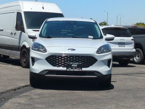Used 2021 Ford Escape SE AWD/4WD image 3