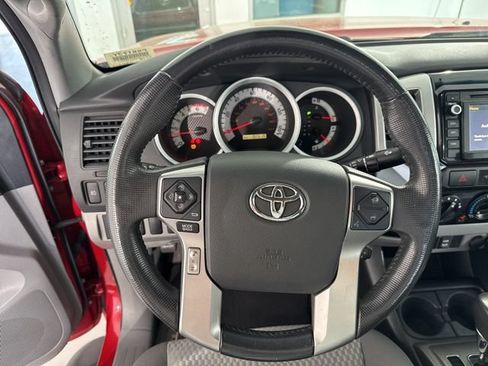 Used 2015 Toyota Tacoma PreRunner w/ SR5 Package RWD image 25