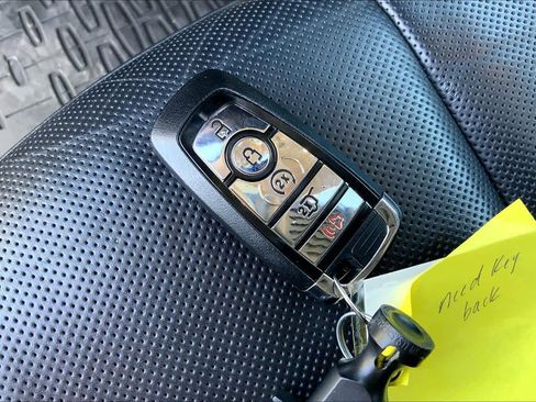 Used 2023 Lincoln Aviator Reserve w/ Equipment Group 201A image 15