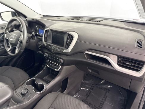 Used 2024 GMC Terrain SLE image 46