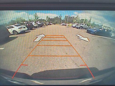 Used 2017 Chevrolet Colorado LT w/ LT Convenience Package image 11