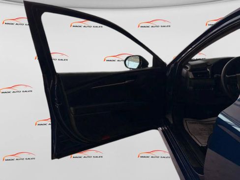 Used 2025 Toyota Camry SE FWD image 8