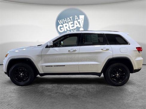 Used 2020 Jeep Grand Cherokee Laredo image 7