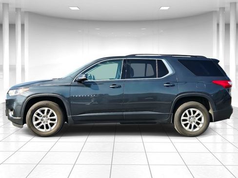 Used 2019 Chevrolet Traverse LT FWD image 2