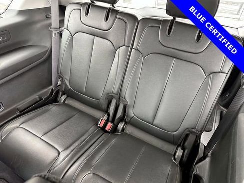 Used 2024 Jeep Grand Cherokee L Limited w/ Black Appearance Package image 8