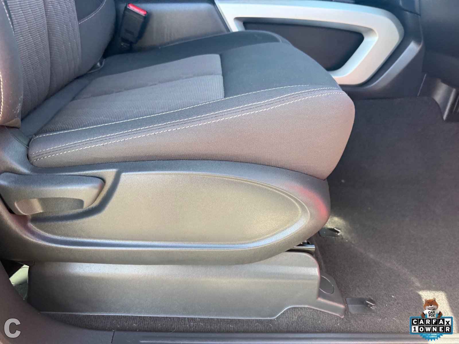 Used 2024 Nissan Titan SV w/ SV Convenience Package RWD image 13