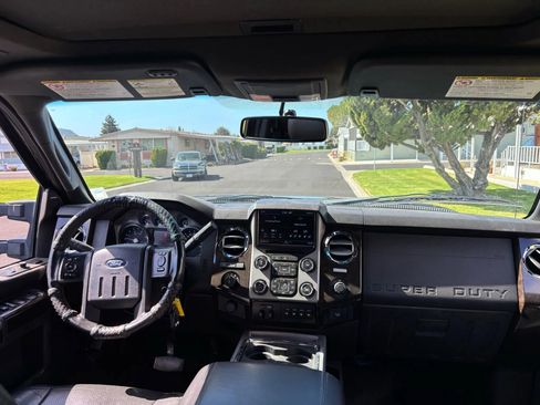 Used 2013 Ford F350 Platinum image 7