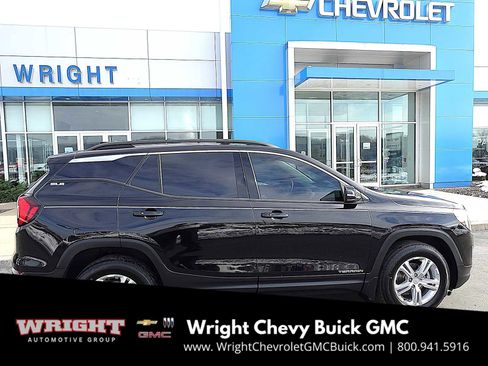 Used 2020 GMC Terrain SLE w/ Driver Convenience Package image 2