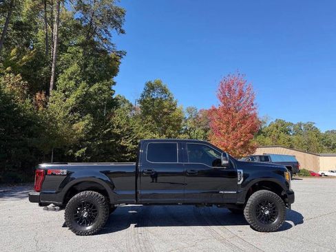Used 2017 Ford F250 Lariat w/ Tow Technology Bundle image 7