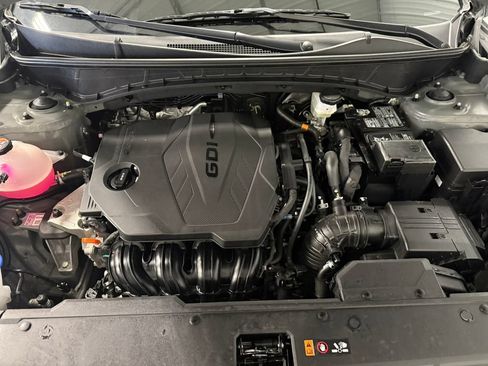 Certified 2025 Hyundai Tucson SE AWD/4WD image 17