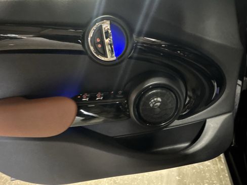 Used 2020 MINI Cooper S image 25