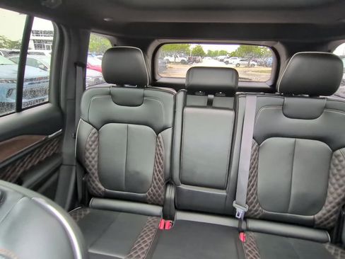 Used 2023 Jeep Grand Cherokee Summit AWD/4WD image 25