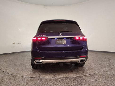 New 2026 Mercedes-Benz GLS 450 4MATIC image 9