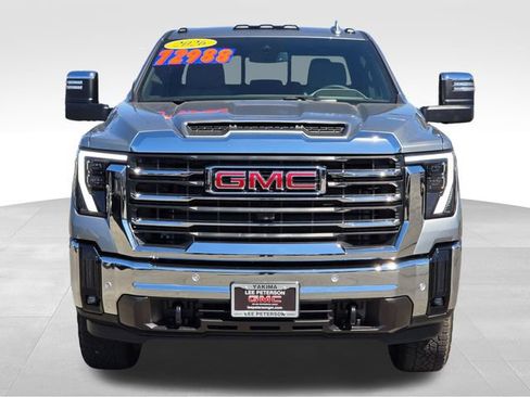 Used 2026 GMC Sierra 3500 SLT w/ SLT Premium Package AWD/4WD image 8