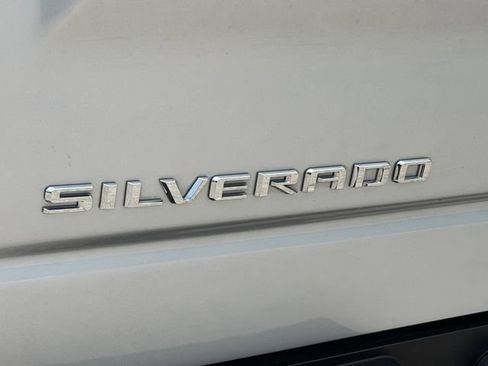 Used 2021 Chevrolet Silverado 1500 LTZ w/ LTZ Premium Package RWD image 9