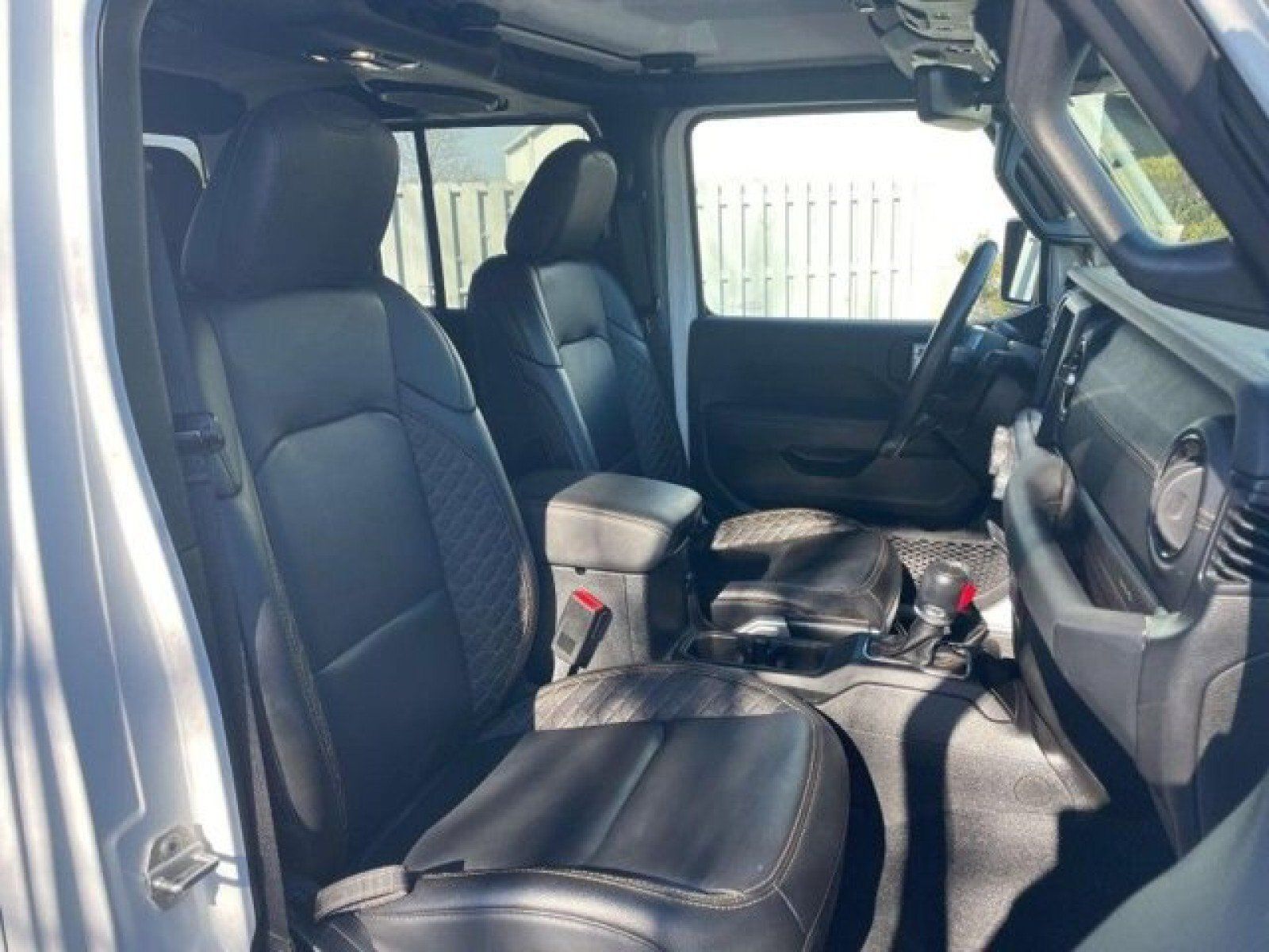 Used 2021 Jeep Gladiator Overland AWD/4WD image 33