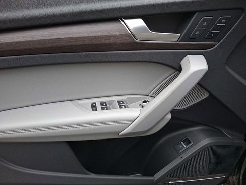 Used 2021 Audi Q5 2.0T Premium Plus image 9