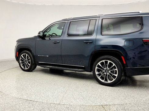 Used 2023 Jeep Wagoneer Series II w/ Premium Group I image 7