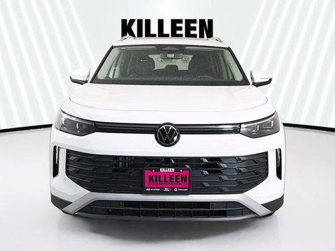 New 2026 Volkswagen Tiguan SE image 2