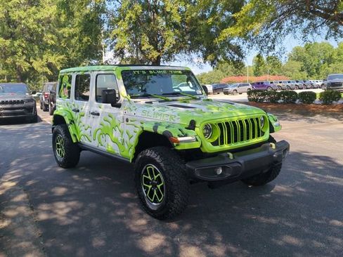 Used 2024 Jeep Wrangler Unlimited Rubicon w/ Safety Group AWD/4WD image 7